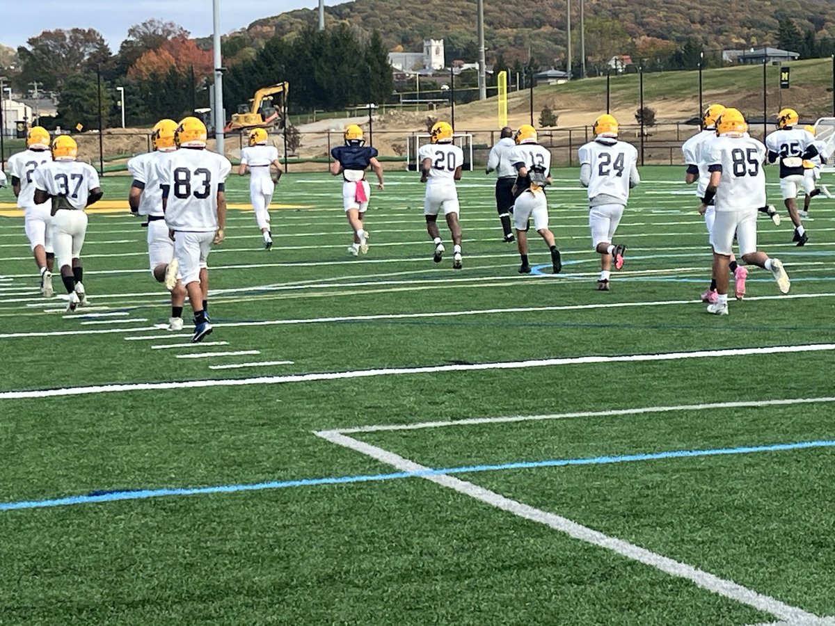 830scores's tweet image. We do our playoff prep too! Friday night free game video with Bob McCool on YouTube at 830 WEEU Sports from Spring Grove. #communityofwinners