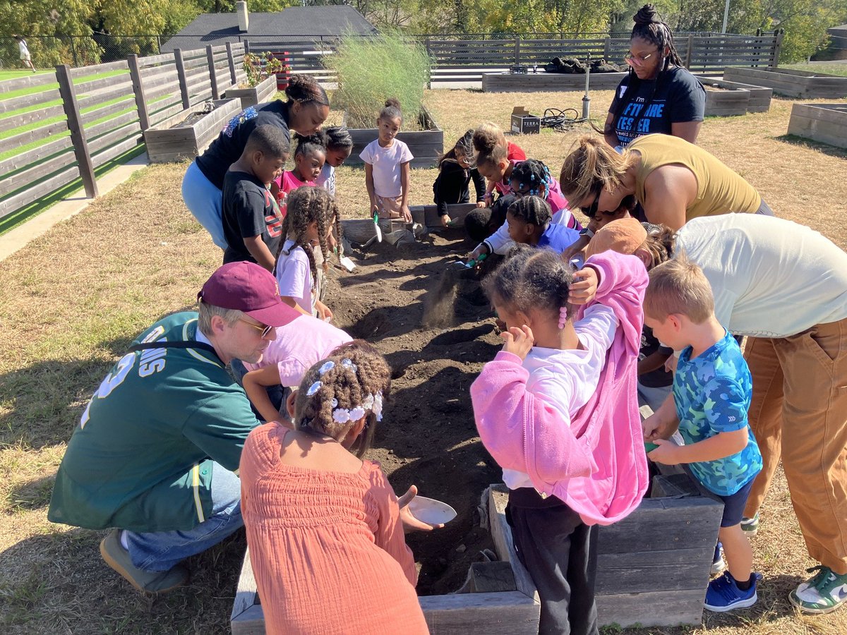 IC Community Garden Reboot🌱Big thanks to everyone for your help with prepping and planting!  We can't wait for the harvest! #KansasCityCommunityGardents💚
#GrowingTogether2025