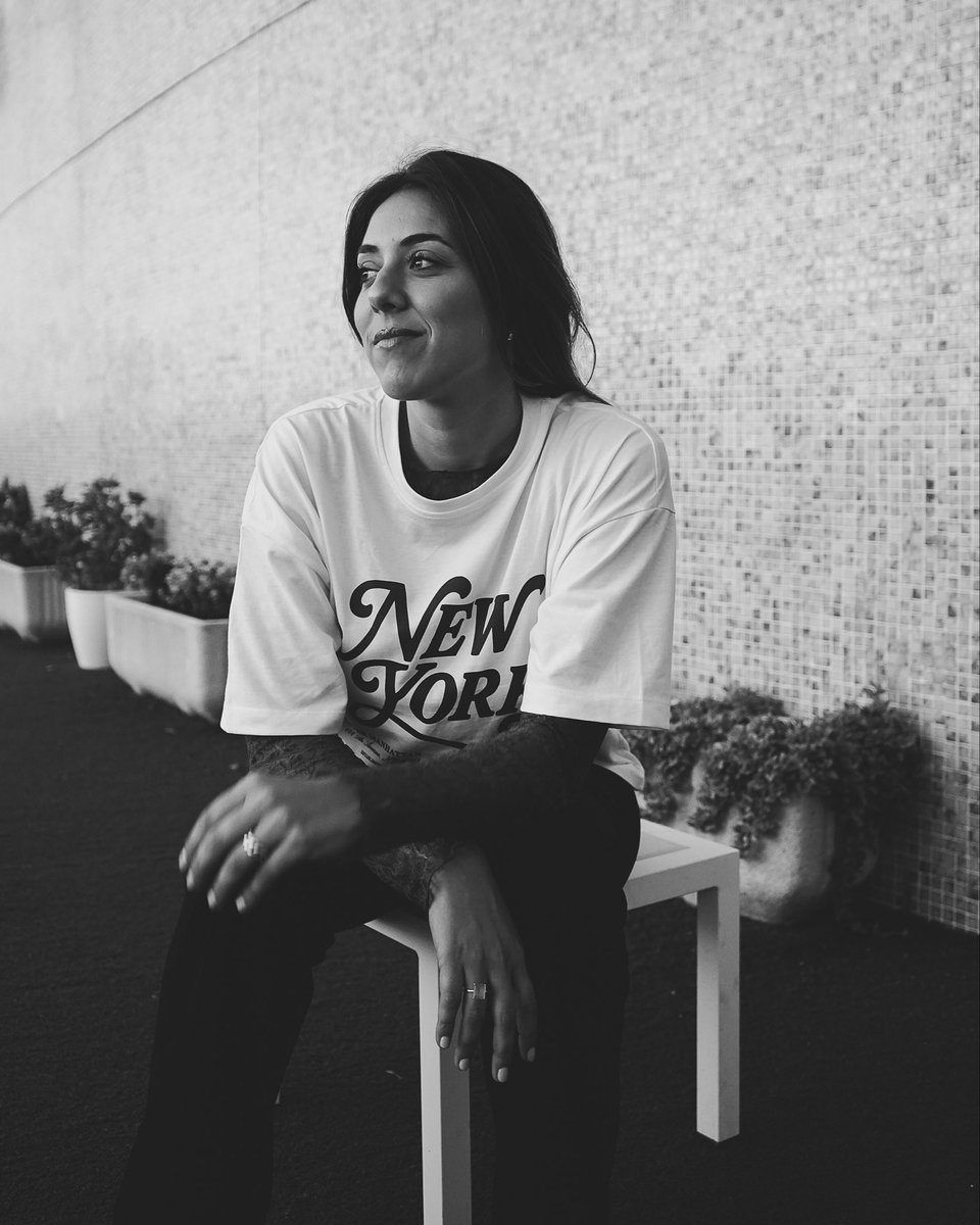 🎶🎷❤️ Hace unos días estuvo con nosotros Marina Carmona. Venía a presentarnos “Mi identidad”. 

“Mi Identidad” es el esperado disco debut de la
talentosa artista Marina Carmona. Una de las promesas
más brillantes de la nueva era musical, nos sumerge en
un viaje único que fusiona