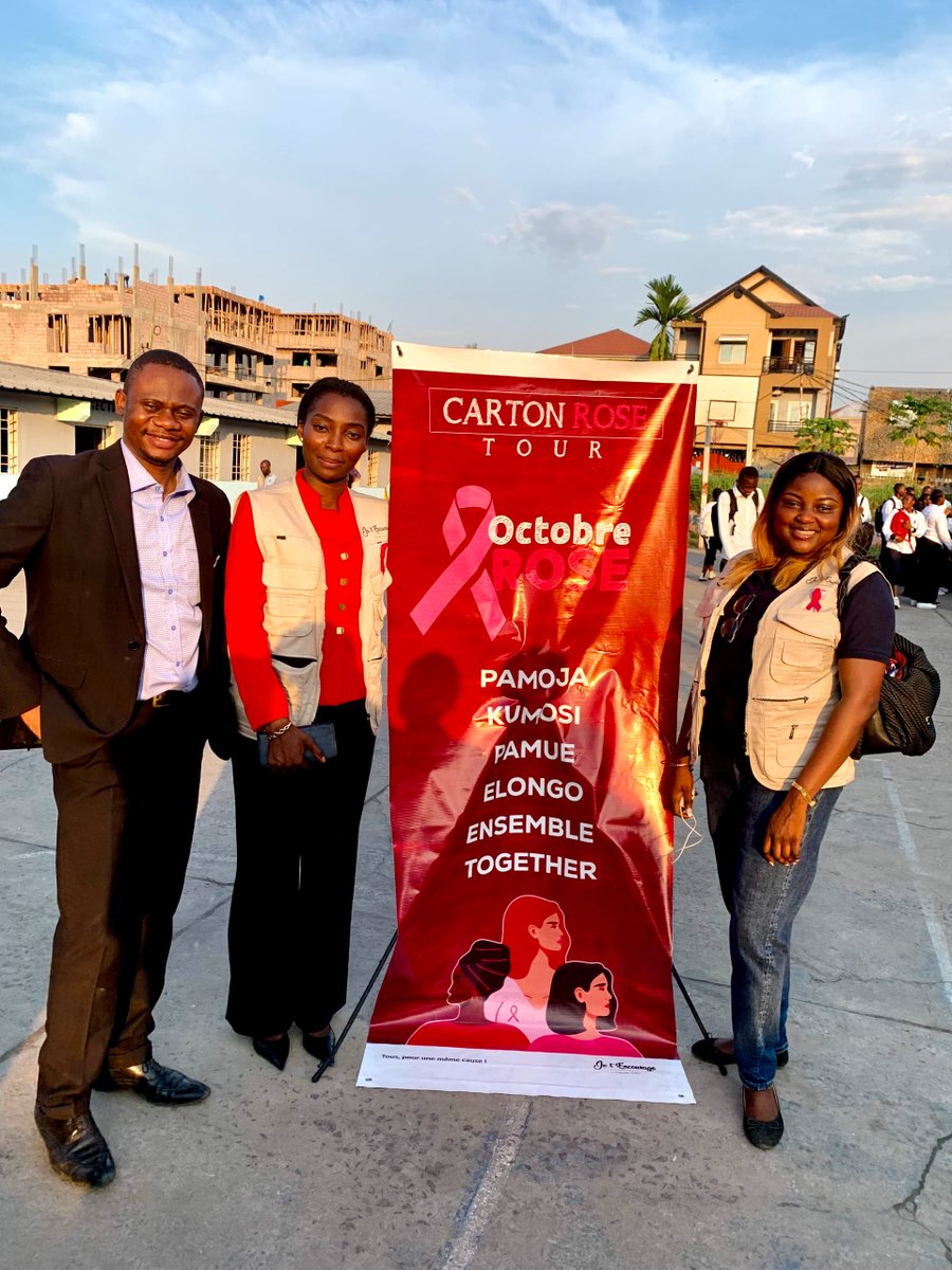 diakiese_lydia's tweet photo. Il y a trois ans, le préfet de cette école a perdu sa femme des suites d’un cancer 🎗️ du sein.
« Il me raconta : si j’avais été informé comme je le suis aujourd’hui, elle ne serait pas partie. »
La sensibilisation sauve des vies, alors continuons à faire passer le message. https://t.co/px5Wa1Mp1Q