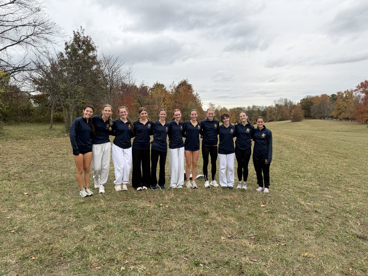 lchsxctf's tweet photo. Girls team hasn’t been to State since 2016. Well, HEADED TO STATE MEET THIS YEAR!!!! All 7 ladies run PRs to place 3rd in Region and now off to State!!! https://t.co/jwEuJ70noS