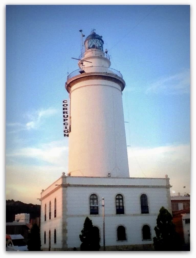 Ante información remitida a los medios d comunicación por <a href="/carlosrubioapm/">Carlos Rubio Basabe</a>, afirmando q el Consejo Administración ha aprobado, en su reunión de hoy,continuar con la tramitación del #Rascacielos enviándolo a <a href="/PuertosEstado/">Puertos del Estado</a>, afirmamos que esta información es FALSA,…y se demostrará