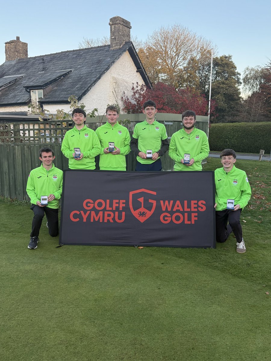 _LPGCJuniors's tweet photo. A big well done to our first team today finishing runners up in the @wales_golf Inter Club Championships at Builth Wells GC, and just missing out by 1 point to Swansea Bay but pipping @wrexhamgolfclub on countback.
Well done team👏🏻👏🏻
#lpgcjuniors #juniorcluboftheyear #teamgolf https://t.co/PEPxrO6aZA