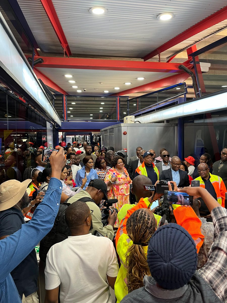 ReaVayaBus's tweet photo. Official launch of #ReaVayaPhase1C at Marlboro Community center. Phase 1C (a) will start operating from the 1st of November 2025 @CityofJoburgZA @CoJTransport @MMCKennyKunene @JDA_joburg #JoburgService #JoburgTransport #OTM2025 https://t.co/nafsAjEuFa