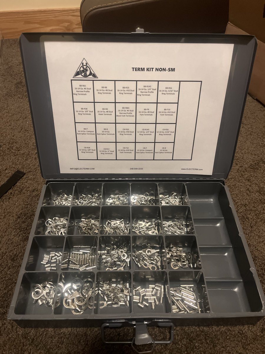 _jlevers's tweet image. i finally broke down and bought a full wire terminal kit from mcmaster

i am never making a special trip to the hardware store to buy blisterpacked overpriced terminals ever again

it’s a bad day to be a shitty wiring harness