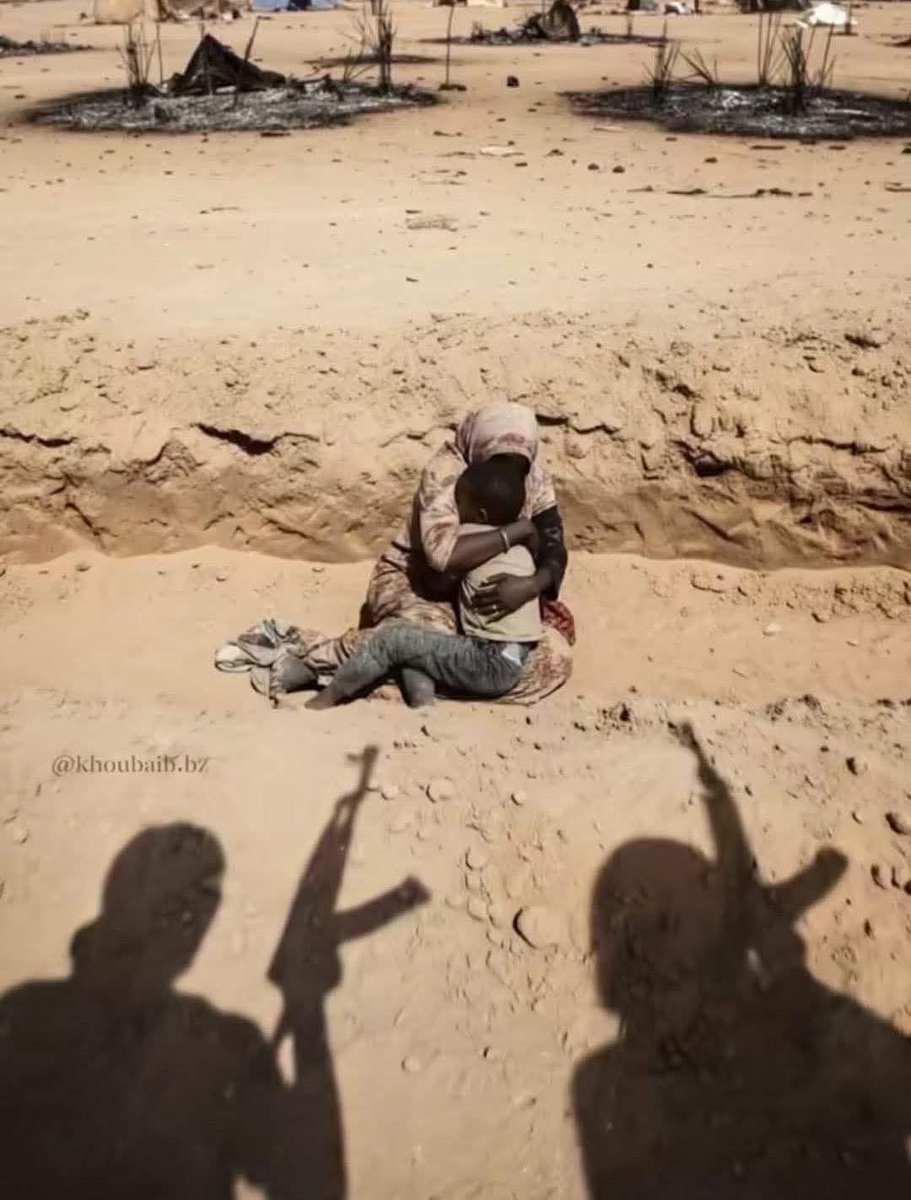 حصار قتل مجازر ترتكب في السودان  بحق النساء والاطفال من قبل مرتزقة دويلة الامارات بصمت عالمي عنصري 
والحمد لله على نعمة الحشد في العراق لتكرر المشهد والوطنيين اول الهاربين 
#السودان 
#الفاشر