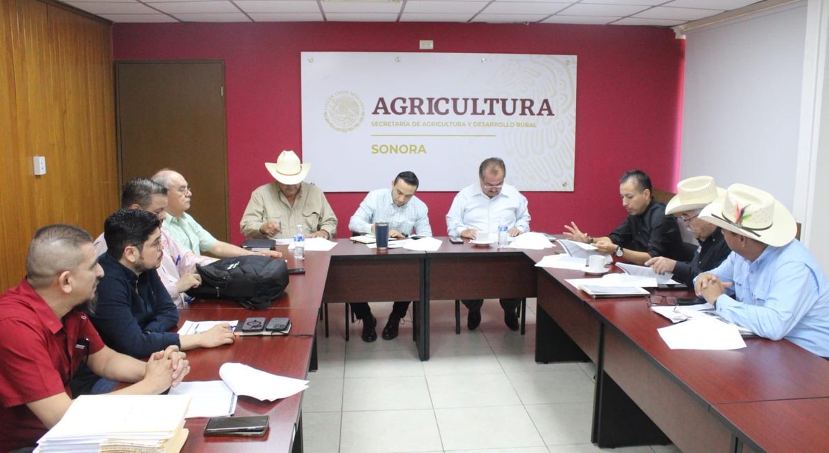 Este miércoles iniciamos dando seguimiento a las solicitudes para la entrega de mil sementales en territorio sonorense, con el propósito de agilizar los procesos y garantizar la mejor atención.