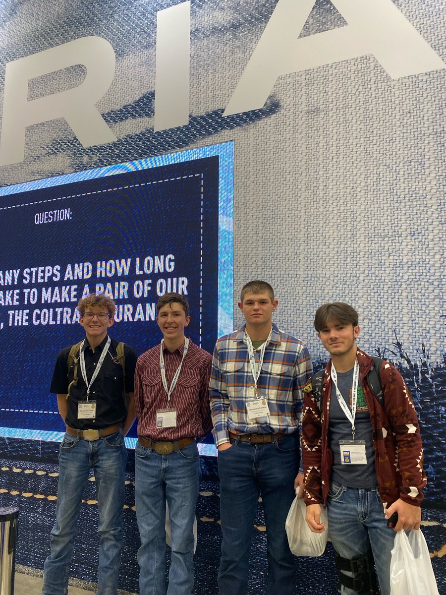 BGHSFFA's tweet photo. We made it the 98th National FFA Convention and Expo in Indianapolis! https://t.co/1utgUjIJ7K