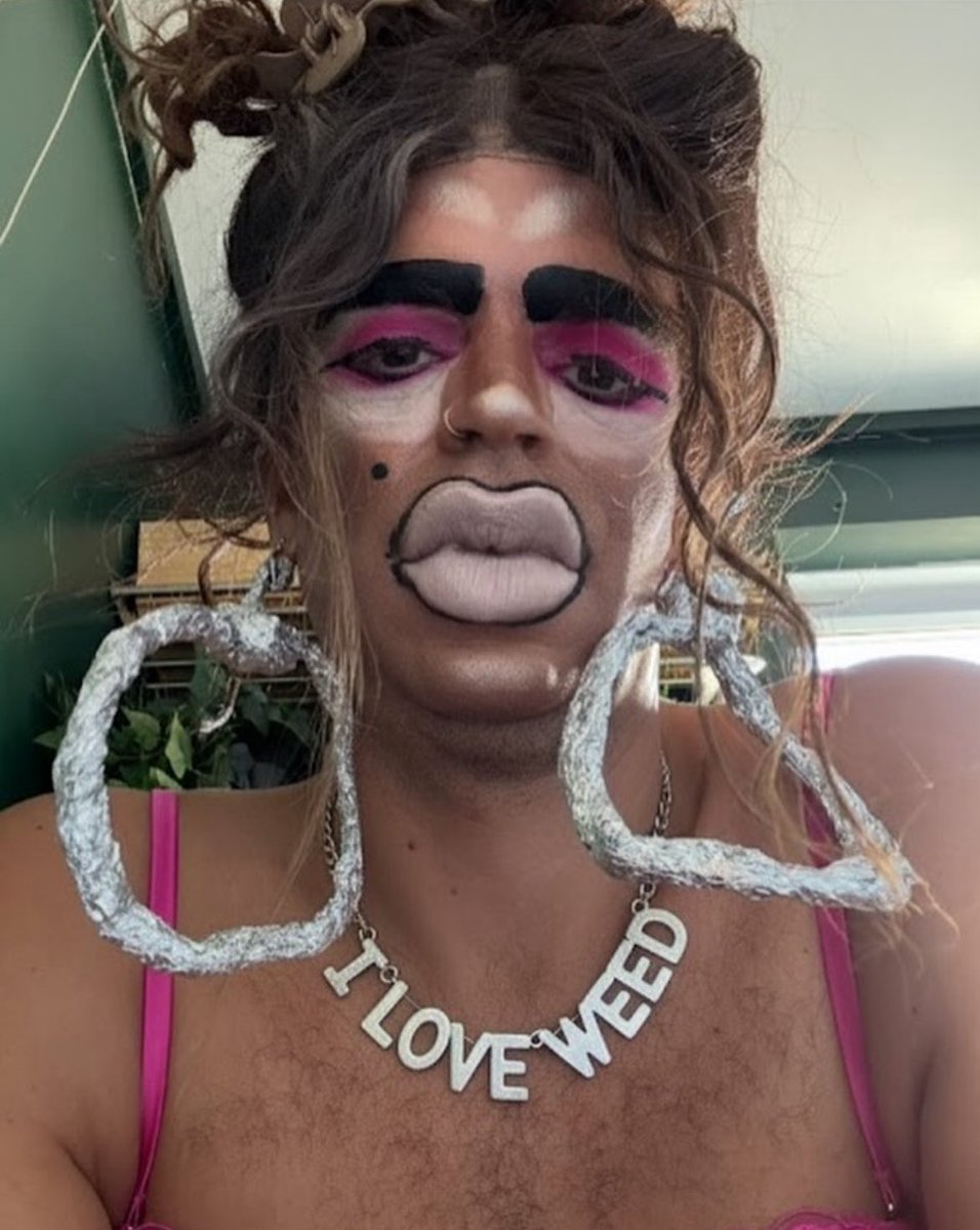 lazycrazygo's tweet image. Well… just pretty much as it is 🤣