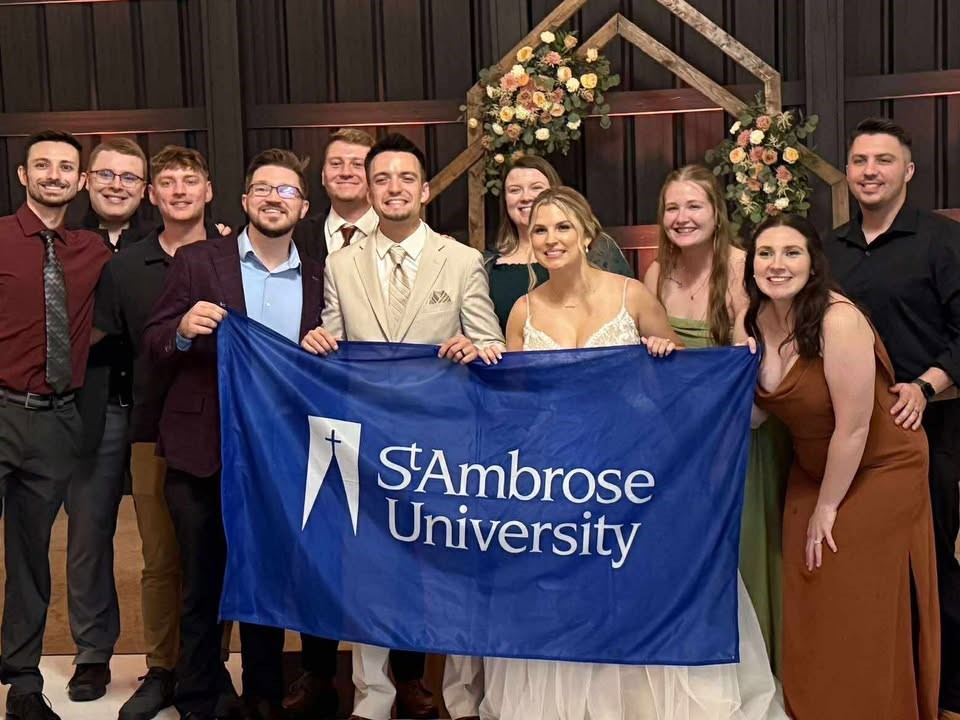From freshman classmates to husband and wife — congrats to St. Ambrose alumni Hannah (’21) and Jordan (’21) on their beautiful wedding surrounded by friends they met on campus!💍🐝

Getting married soon? Email alumni@sau.edu for a flag to celebrate your big day!