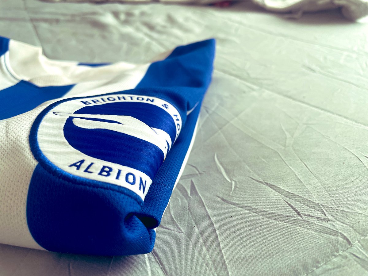 Decided to put this shirt back on to publicly cheer a club I’ve come to love in the best way I know how. Some poetry’s about to come your way <a href="/OfficialBHAFC/">Brighton & Hove Albion</a> friends 💙🤍 🇿🇲