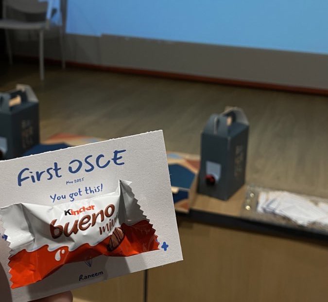 1_gjs's tweet image. About this week 📚🤍