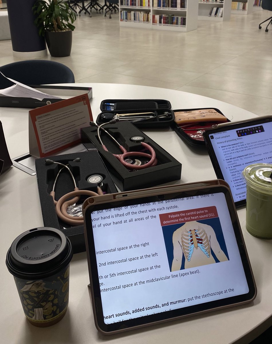 1_gjs's tweet image. About this week 📚🤍