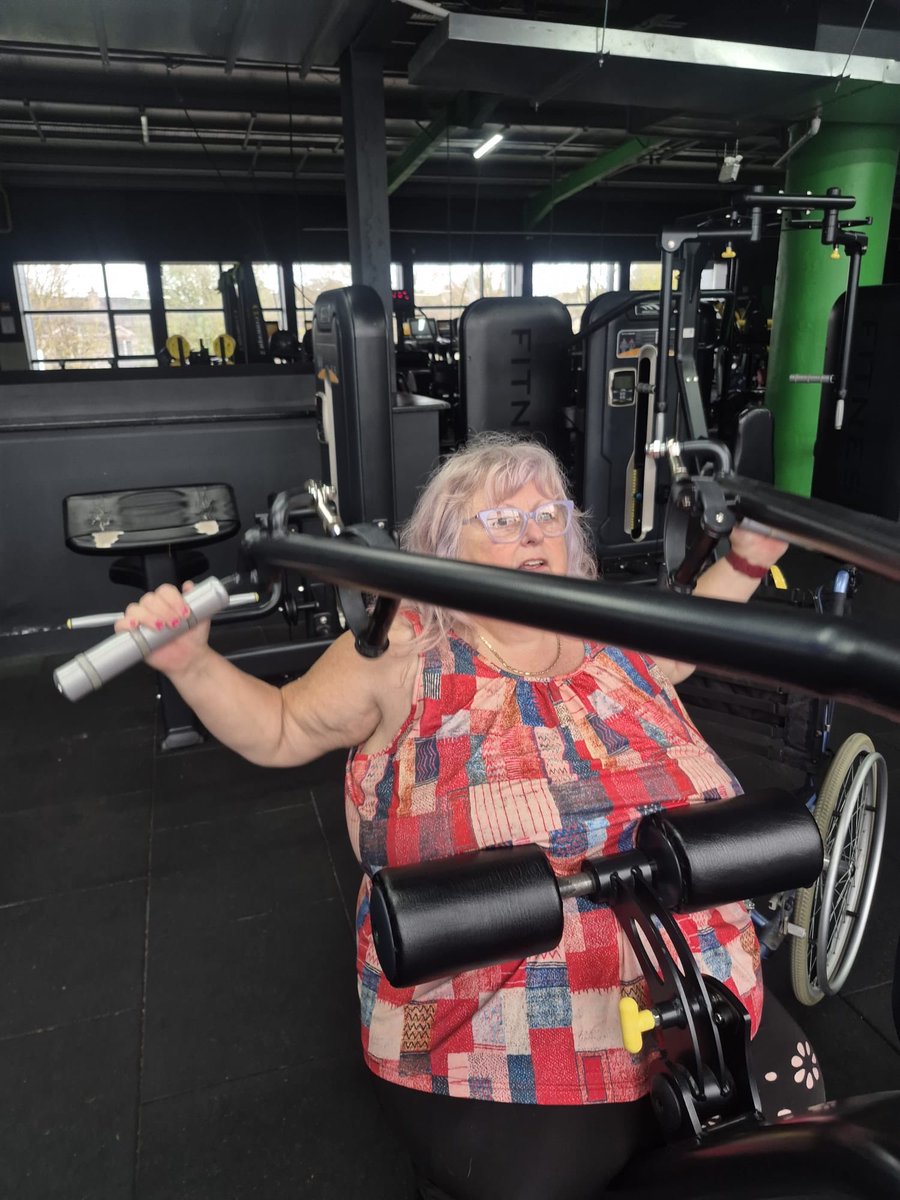 TeenaGates's tweet photo. First gym session in my sixties! https://t.co/8O1dUC7vHg
