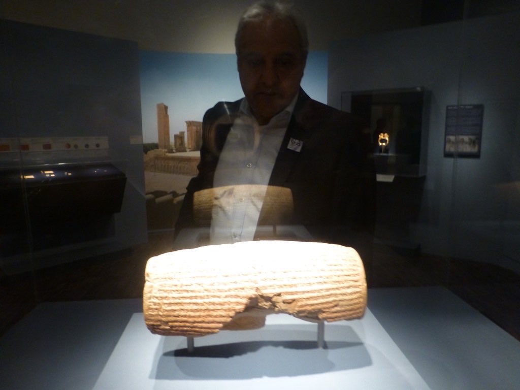 BijanSartipi's tweet photo. Yes, 2,500 years ago Cyrus the Great founded an empire built on dignity and human freedom. Today, Iranians across the world honor that legacy, not the regime that hijacks it. The love for Persia’s true heritage belongs to the people, not the tyrants. #CyrusDay @FDD_Iran https://t.co/oxOpSTdZc7