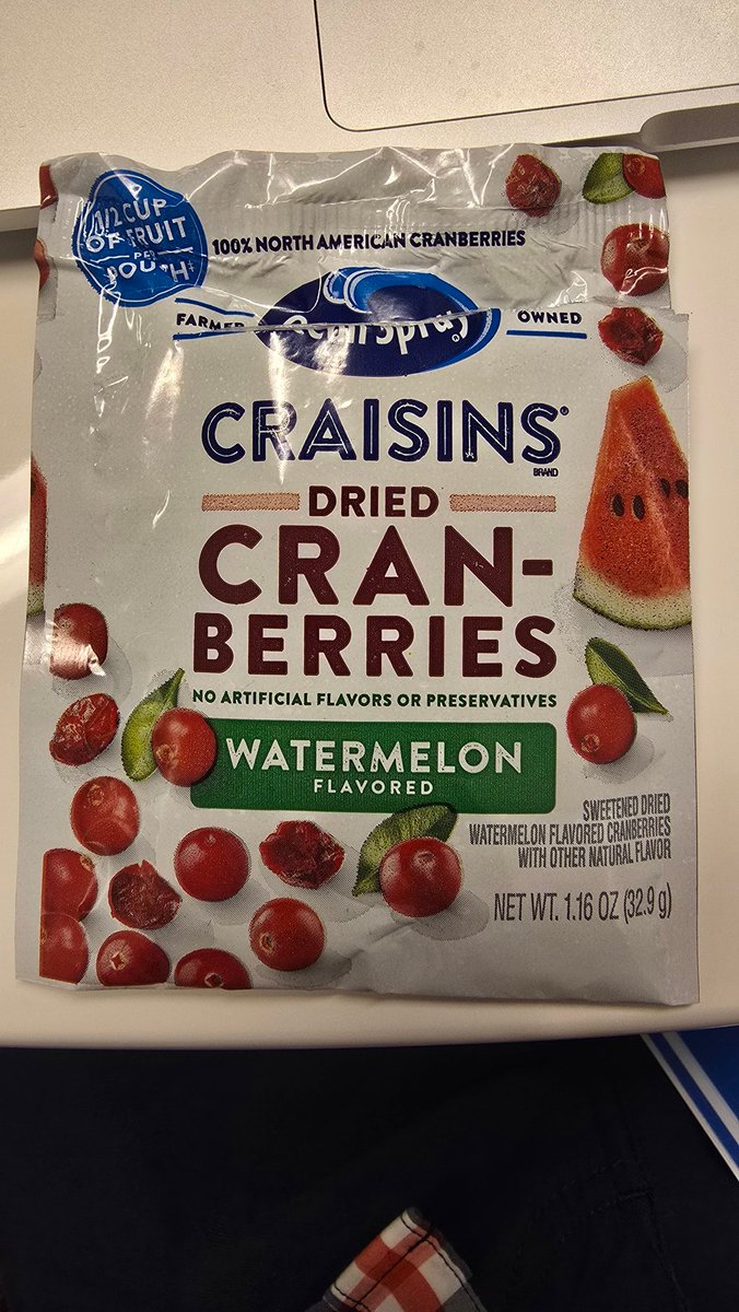 midsizered's tweet photo. the late-stage capitalism of a fruit named after another fruit flavored like a different fruit https://t.co/0mC1ePiqwo