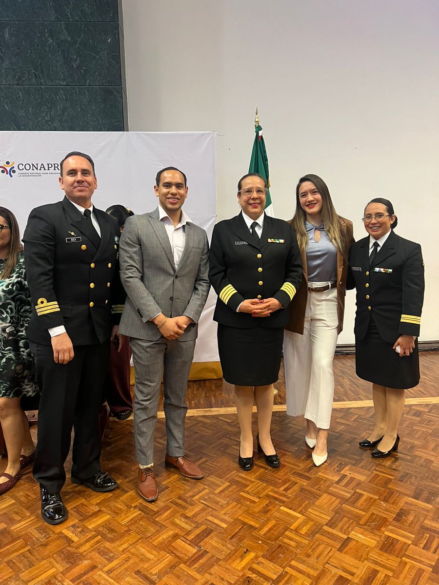 Atendimos la invitación que nos extendió el CONAPRED con motivo de la entrega de reconocimientos a los centros de trabajo certificados con la NMX-025-SCFI-2015 en Igualdad Laboral y No discriminación. 

Muchas gracias por la invitación a tan memorable evento CONAPRED.

#Igualdad