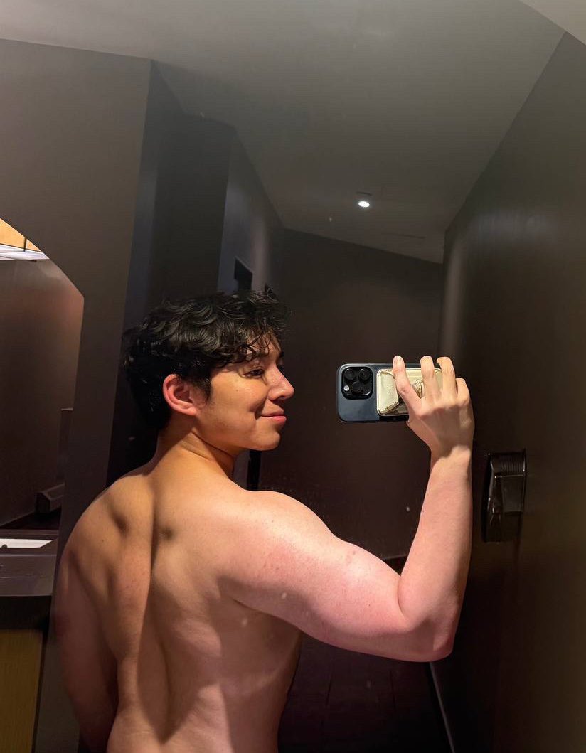 dranoeeel's tweet photo. new | looking to make friends to rave and hang out with

- 26
- asian 🇸🇬 
- 📍based in ontario + nyc
- raving / finance / travel 
- games: bf6, league, cs2

- upcoming fests: escape, edco, dreamstate, edclv

♡︎/⟳ to be mutuals https://t.co/SBH8GiChzR