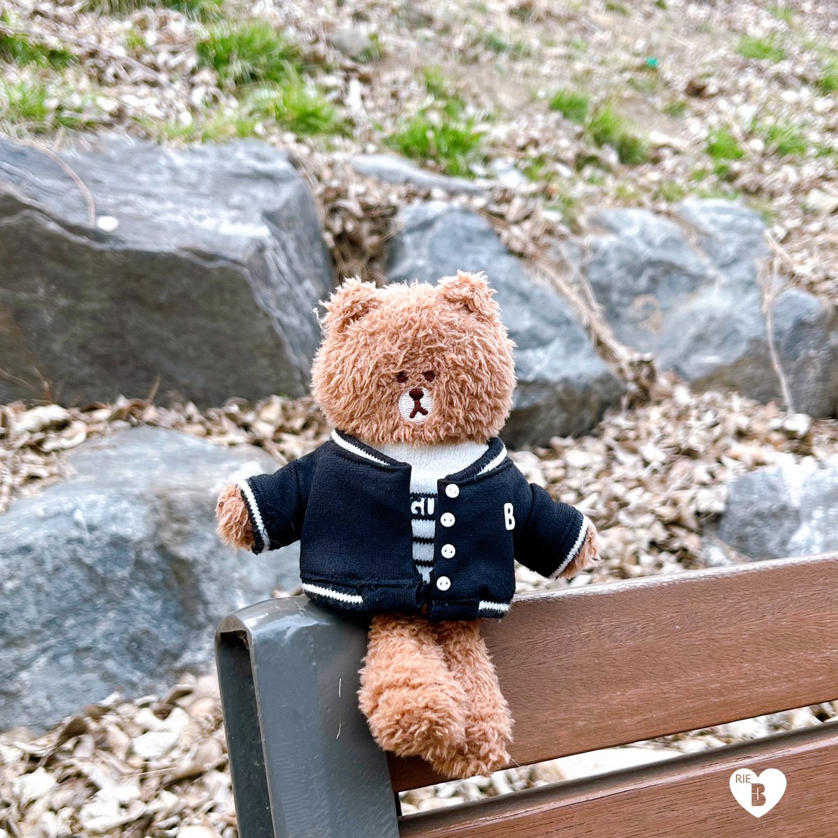 🍂 
"계절이 지나가는 하늘에는
가을로 가득 차 있습니다."
* . 
˚ ･   * . ･🍂
　　* . 
그날의 하늘,
친구들과 함께 걸었던 그곳은 정말 특별했어요.
당신이 본 풍경이 눈에 들어올 때마다
마음이 참 따뜻했어요.
그때처럼 아직도
당신의 마음이 이곳에 있는 것 같은 바람이 불었어요.

<a href="/BOGUMMY/">박보검</a>🖤