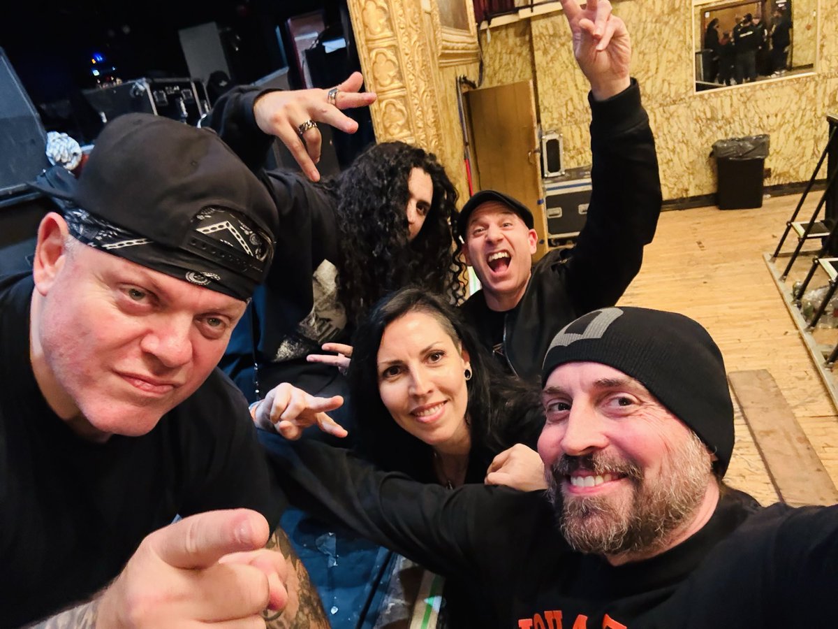 Hangin with our Biohazard fam in Bklyn! <a href="/biohazardDFL/">BIOHAZARD</a> <a href="/OffiLIFEOFAGONY/">LIFE OF AGONY</a> #biohazard #lifeofagony