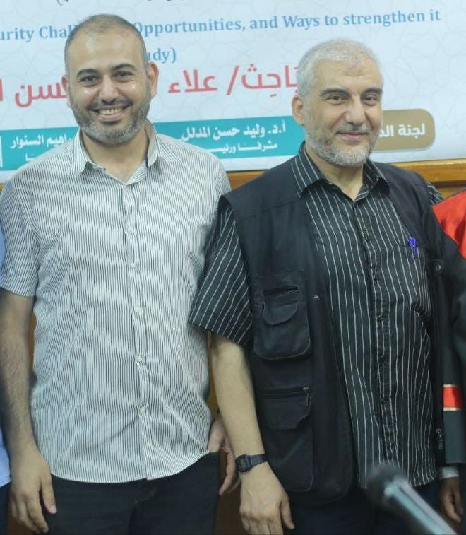 أرسل لي حبيبنا الشهيد عبد الله رسالة بعد تعافيه من محاولة الاغتيال الأولى في مطلع الحرب يحكي لي فيها بعضاً من حاله، فقال: (كان أول شعور تبادر إليّ عندما استفقت من غيبوبة الإصابة هو أني حزنت على بقائي ولم يكتب الله لي الشهادة كما إخواني، حتى ظننت بنفسي سوءاً) 

ثم قال: (وحزنت