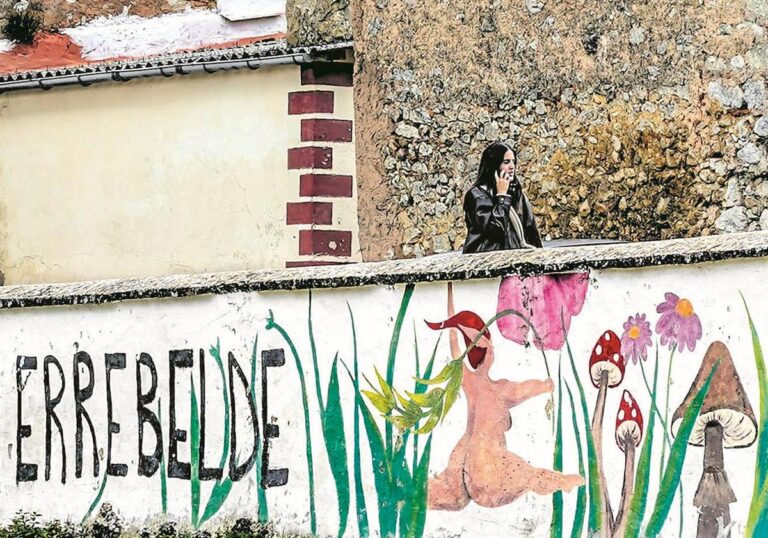 📣 𝗖𝗼𝗺𝘂𝗻𝗶𝗰𝗮𝗱𝗼 𝗱𝗲 𝗦𝗼𝗯𝗲𝗿𝗮𝗻𝗶́𝗮 𝘆 𝗧𝗿𝗮𝗯𝗮𝗷𝗼. 𝗟𝗼𝘀 𝘃𝗲𝗿𝗴𝗼𝗻𝘇𝗼𝘀𝗼𝘀 𝗰𝗮𝗺𝗽𝗮𝗺𝗲𝗻𝘁𝗼𝘀 𝗱𝗲 𝗕𝗲𝗿𝗻𝗲𝗱𝗼.

"...a principios de septiembre, varias familias denunciaron (...) todo tipo de
atropellos contra los menores..."
soberaniaytrabajo.org/comunicado-sob…