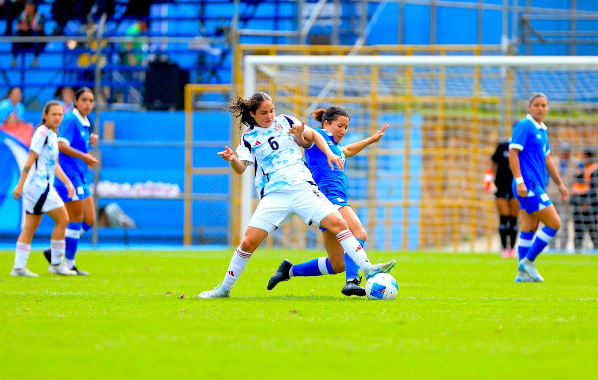LaSelecta_SLV tweet picture