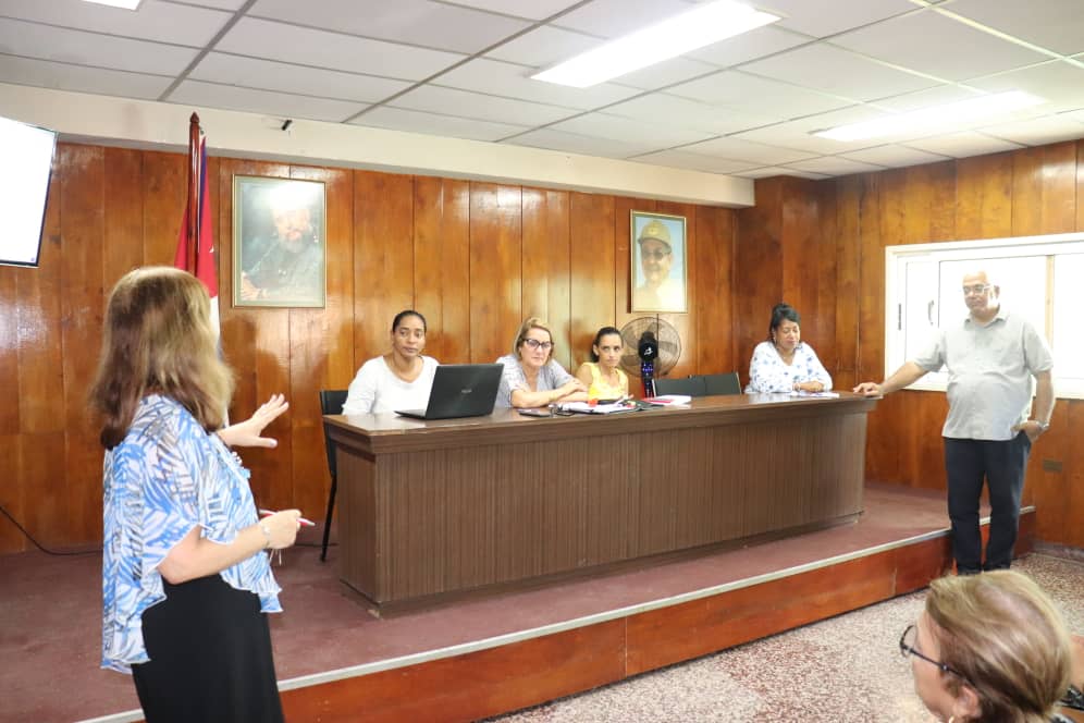 🇨🇺🤝| #Hoy en el <a href="/Minjus_Cuba/">Ministerio de Justicia de la República de Cuba</a> se realizó la Asamblea del Plan y el Presupuesto del 2026, con los trabajadores.
Dada la complejidad de la economía actual, es vital contar con un presupuesto sólido y una gestión eficiente que lo acompañe

#AltaFiscalizsciónMinjus 🇨🇺