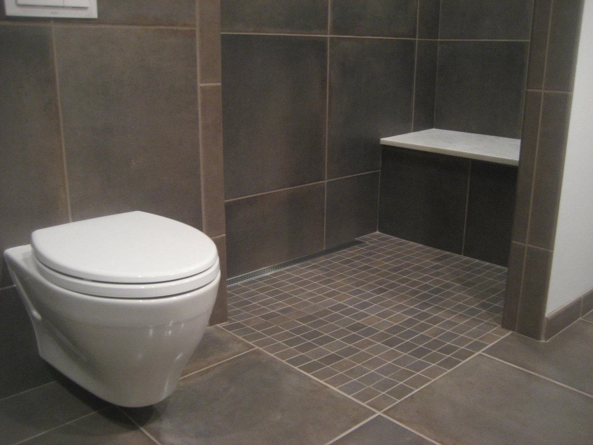 QualityTileInc's tweet image. ❄️ Stay warm this winter with Quality Tile, Inc.!
🔥 Heated tile floors for comfort
🚿 Curbless, handicap-accessible showers for safety &amp;amp; style

Upgrade your home before the cold sets in → qualitytileinc.com

#QualityTile #HeatedFloors #MichiganHomes #CurblessShowers