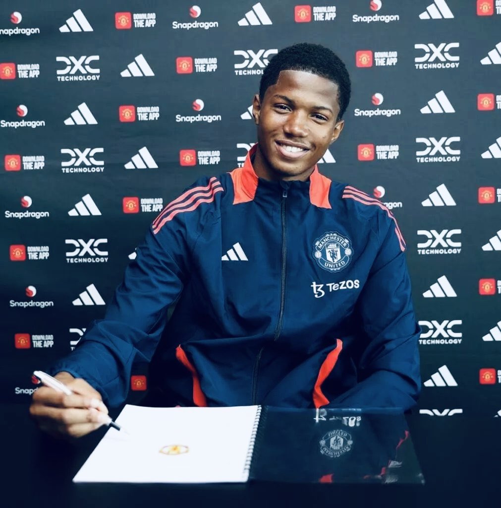 🚨🗣️”17-year-old academy prospect Harriman-Annous makes his senior debut for Arsenal tonight — a proud moment for the club and the player.  

🔸️Meanwhile, Chido Obi, whose agent claimed Manchester United offered a “clearer career path,” remains stuck in the reserves.