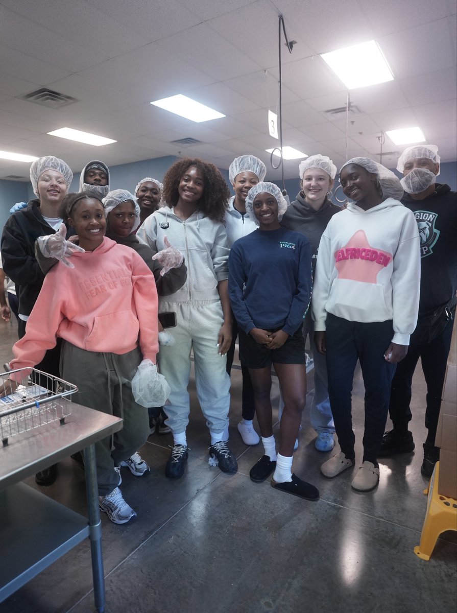 LegionGHoops tweet media