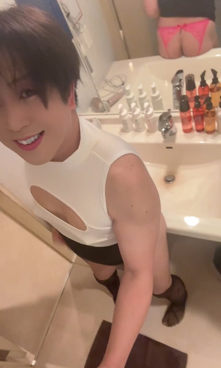 おはようございまーーーす🫡

ON👱🏻‍♀️とOFF👨

社畜行きマース🚗³₃
またアカウントロックしてるクソ🫠
サブスク辞めよかしら