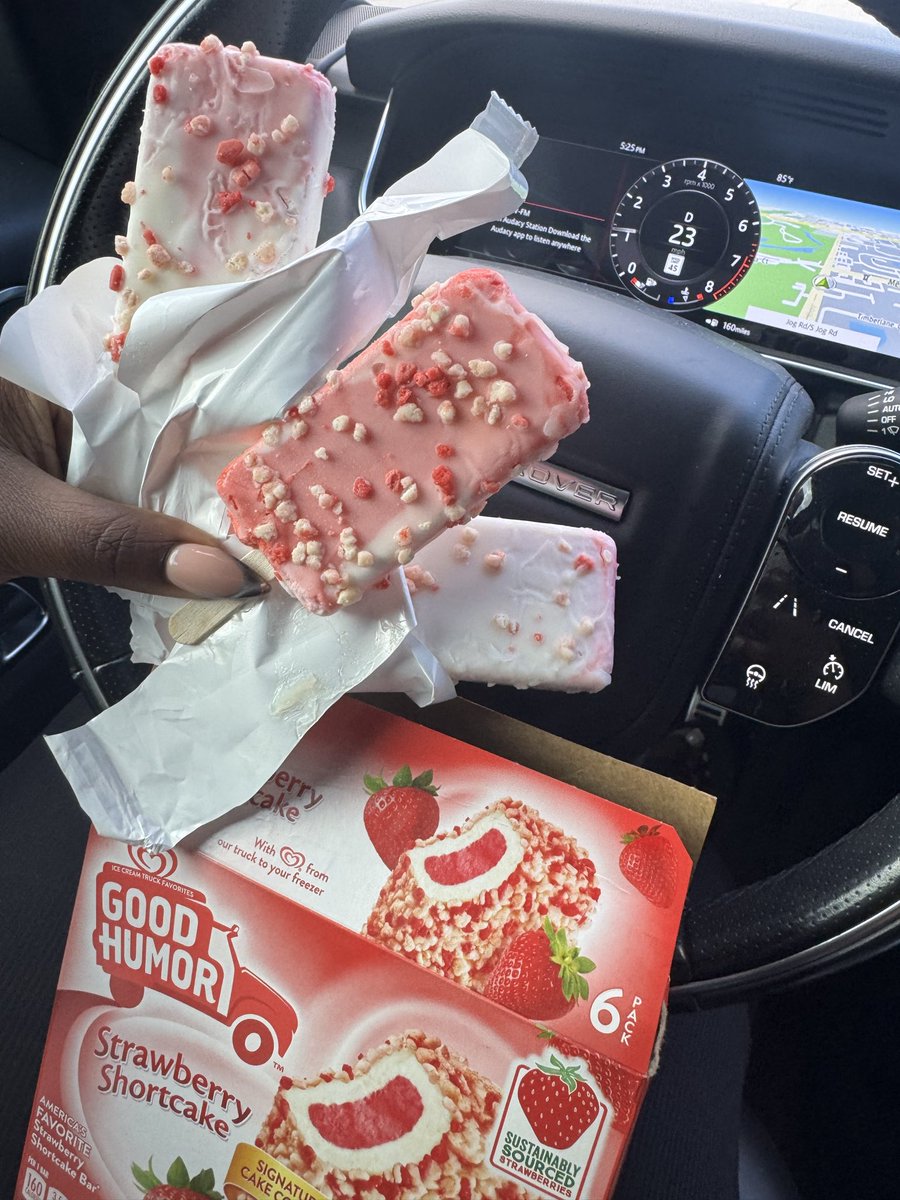 Jewels SZN tweet media