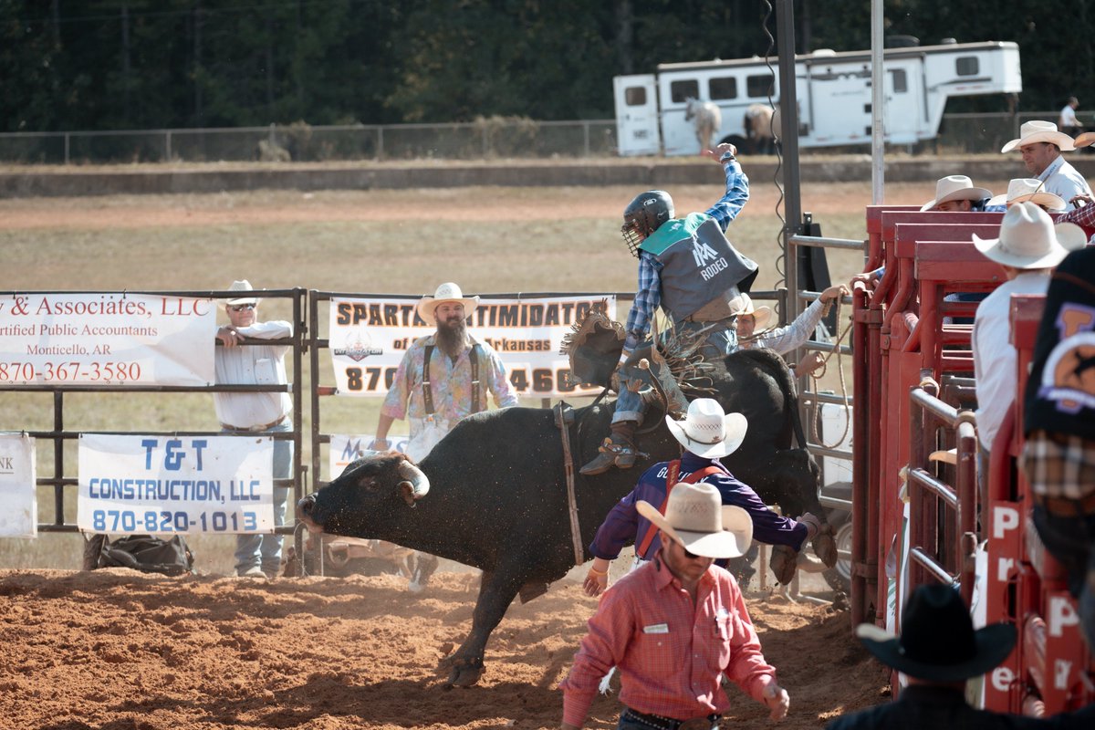 UAM Rodeo at Weevil Stampede 2025

Want to be part of next year’s stampede? Learn more about UAM Rodeo: uamont.edu/academics/CFAN…