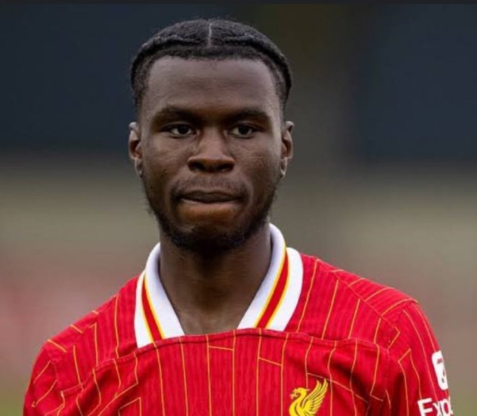 AFCPhrase's tweet image. Man Liverpool have this Nallo guy to get red cards and get sent off 😭😭😭.

2 starts 2 reds
Fire youngster 🔥