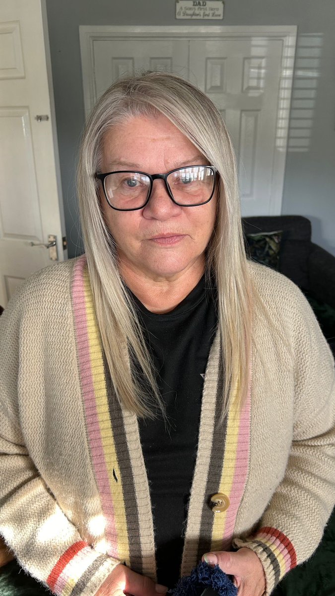 Julie Watts tweet media