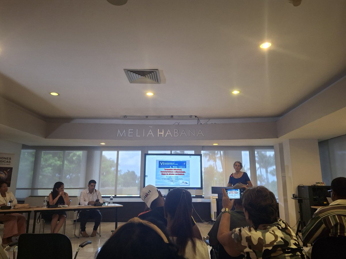 margaritaCuest7's tweet photo. VI Taller Nacional de Seguridad Frente al Rayo, #APCI e #ISMET expusieron ponencias interesantes, criterios de diseño, estudios y modelaciones de variables para soluciones ➕ acertadas de diseño y toma de decisiones. #AlertasYPreparados #UnidosXCuba @ETECSA_Cuba @etecsa_dvpe https://t.co/DxPYYhTdwh