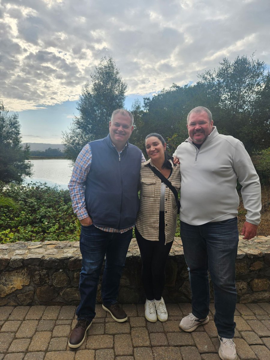 ETHERFAX's tweet image. We had a great time at the #CDA Meeting! Jennifer Greco enjoyed conversations with resellers about transforming document workflows through #cloudfax solutions and API integrations. Special thanks to Mark Hart &amp;amp; Rich O&apos;Boyle from @ACDI  and Tom Hemmelgarn from @totalprosource.