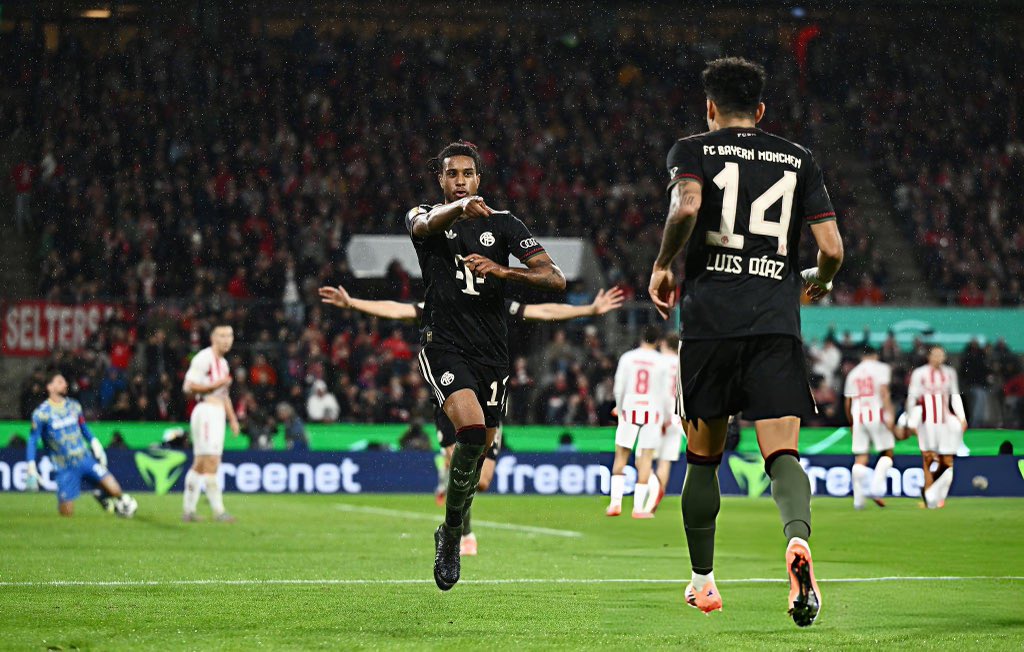 lucholise's tweet photo. thats my bayern.🩶 https://t.co/vE0XtMXdf8