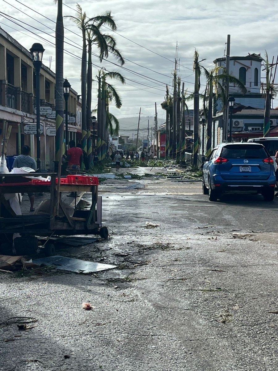 British Linkz tweet media