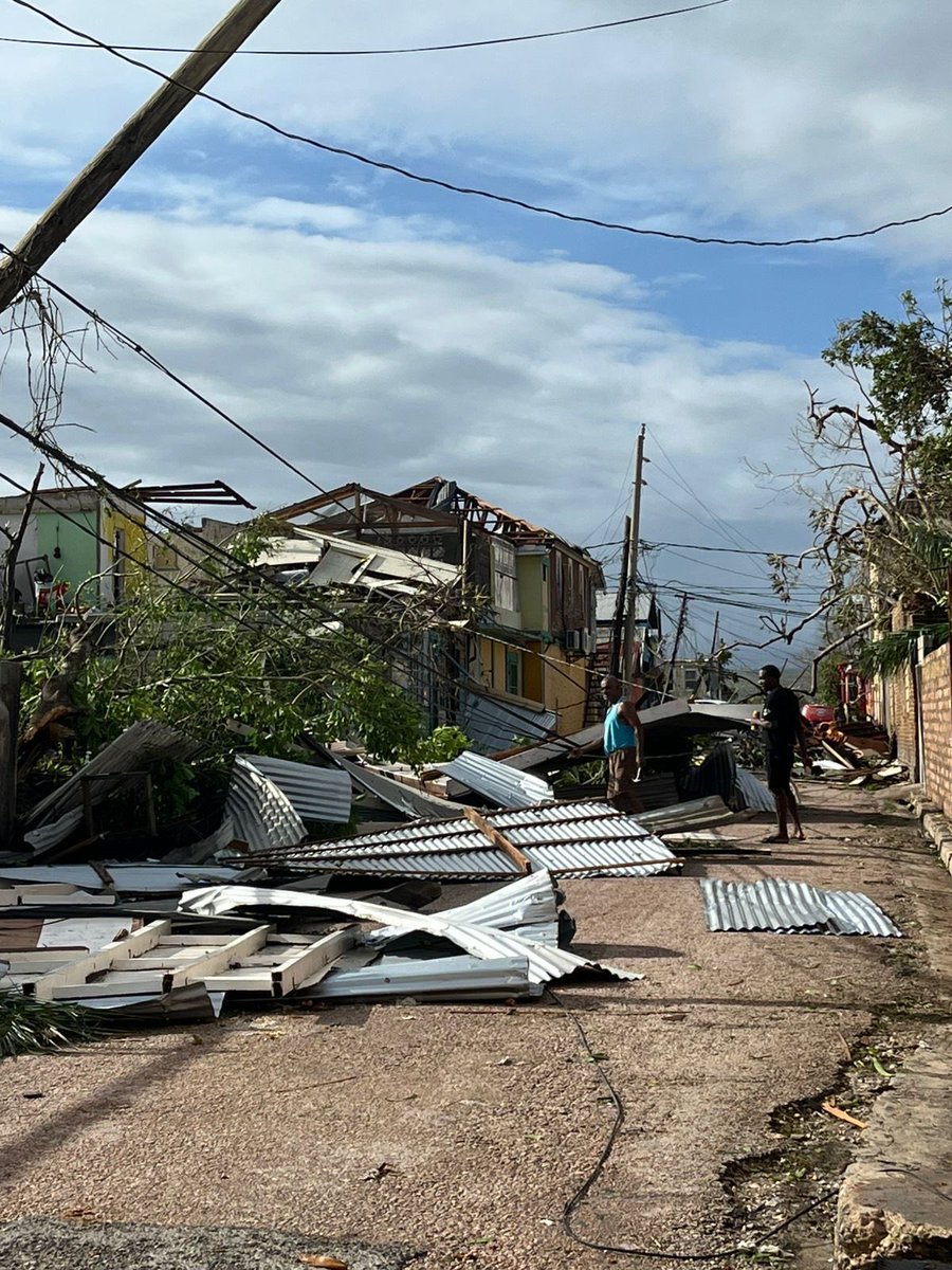 British Linkz tweet media