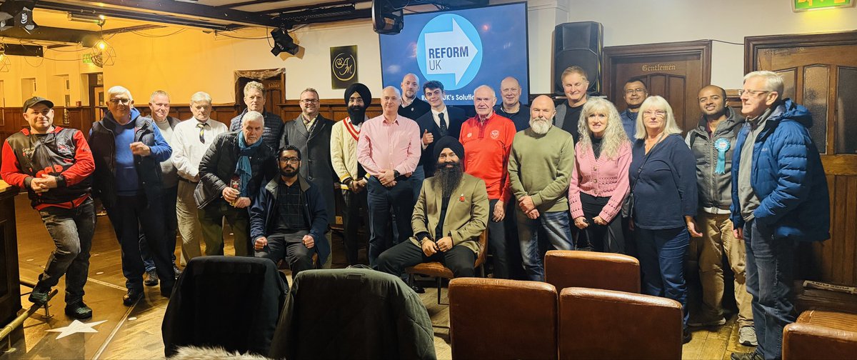 PrabhdeepReform's tweet image. We had a brilliant Hounslow Branch meeting this evening — productive discussions all around! 💪

🗣️ Topics covered included the strain of illegal immigration, and key local issues such as domestic violence, fly-tipping, and crime.

We also spoke about the opportunities to stand…