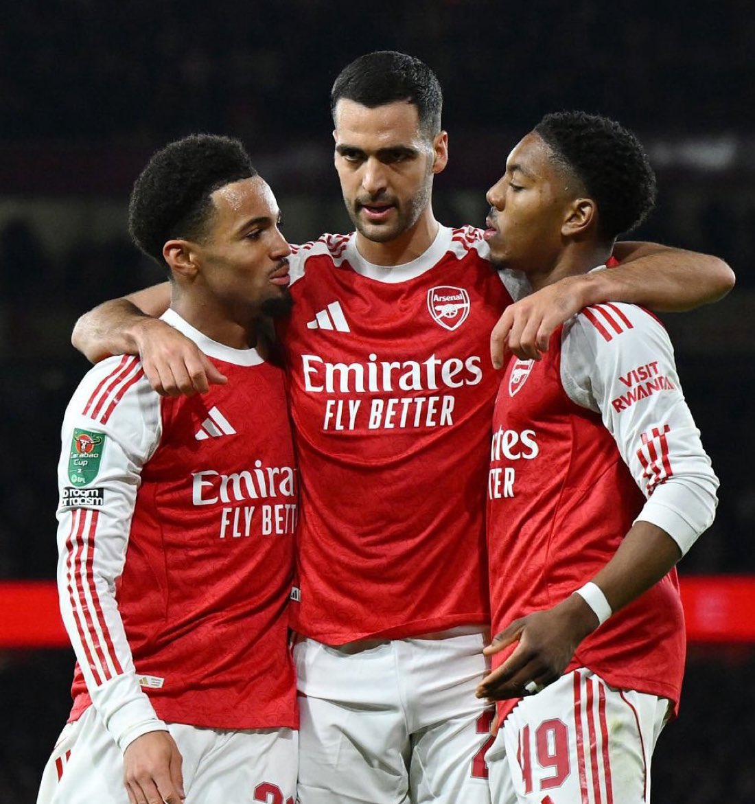 OsmanZtheGooner's tweet photo. When your elder brother hears food is in. Mikel Merino 🤣 https://t.co/IzsFq8WcNe