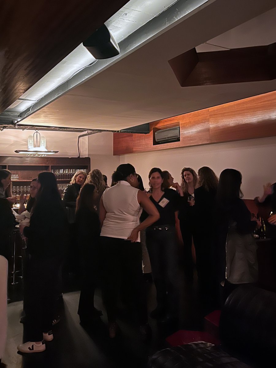 dwtProjectW's tweet image. Thank you to everyone who joined RiseTogether in partnership with LATTICE last week at Parcelle in Chinatown for an evening of connection in New York City. 

The event came together seamlessly thanks to the efforts of Anastasia Alen, Cydney Swofford Freeman, and Cheryl Wei.