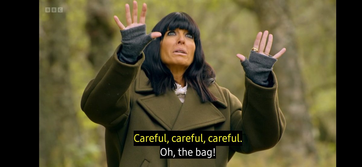 The bag jokes are outrageously funny 🤣🤣🤣
#TheTraitors #CelebrityTraitors