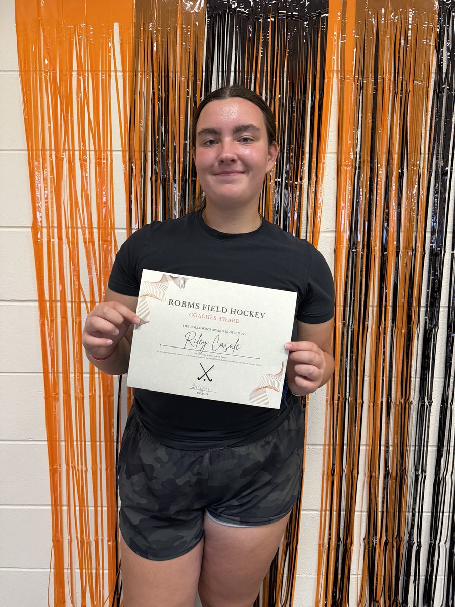 Congratulations to these award winners!!🖤🧡🏑

Team Spirit- 8th grader Aly Bentley
MVP- 7th grader Ashlynn Kolimaga
Coaches Award- 7th grader Riley Casale

<a href="/bengalpride67/">John Germano</a> <a href="/JToddings/">Josh Toddings</a> <a href="/BarnegatSchools/">Dr. Brian Latwis</a>