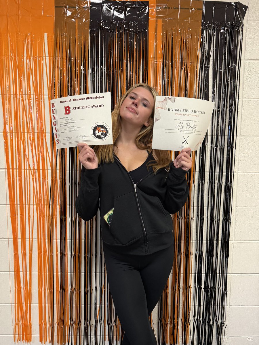 ROBMS_fh's tweet photo. Congratulations to these award winners!!🖤🧡🏑

Team Spirit- 8th grader Aly Bentley
MVP- 7th grader Ashlynn Kolimaga
Coaches Award- 7th grader Riley Casale

@bengalpride67 @JToddings @BarnegatSchools https://t.co/nCQeWLyUXg