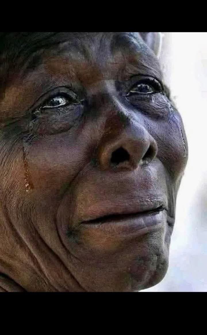 Carroll1H's tweet photo. Sudan is crying for help. 🇸🇩 #Sudan

People speak of “humanity” when it’s about Palestine —
but where is that same humanity for Sudan?
Where are the protests? The outrage?
Is the Sudanese life worth less?
Or does silence prevail because the killer and the victim share the same https://t.co/FFhVFQNbeA