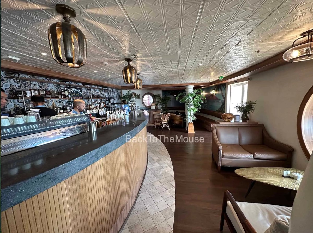 universalapex's tweet image. The downfall of Disney Cruise Line is so sad.