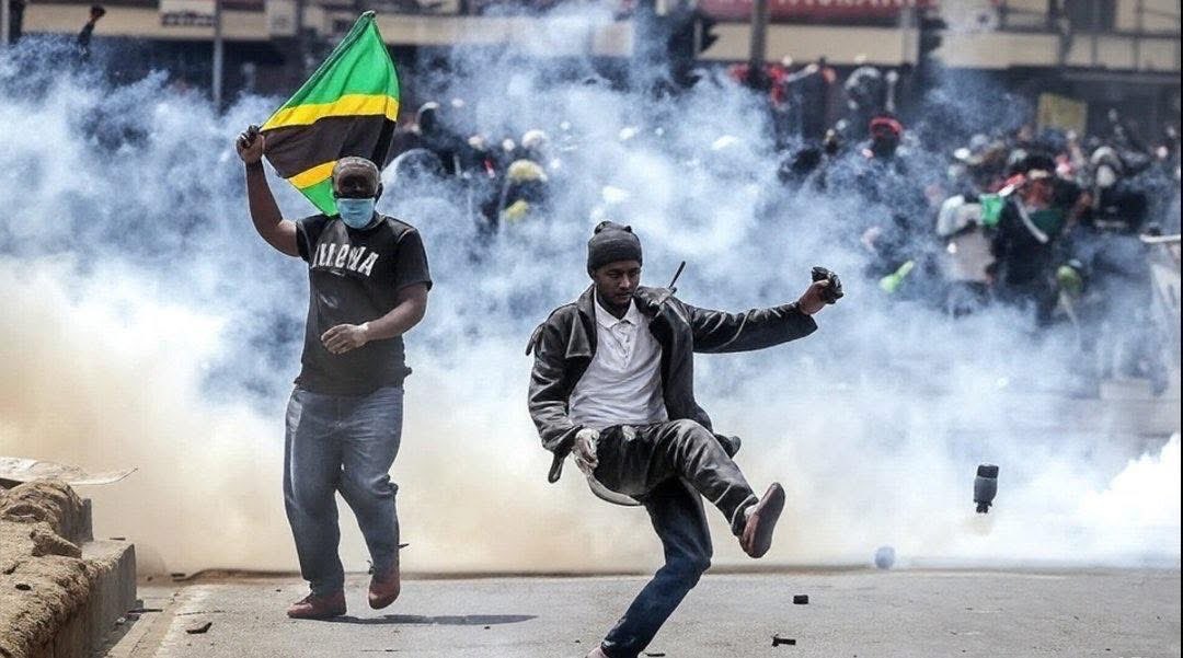 Vile_Ostar's tweet photo. 🇹🇿💔 Our hearts are with our brothers and sisters in Tanzania during this difficult time.
As Ugandan youth, we stand together with you one love, one Africa, one people.
Stay strong, Tanzania. 🙏❤️

#PrayForTanzania 
#OneAfrica 
 #TrueLoveRemix

👉 https://t.co/ChKbSDiAGN https://t.co/IxDAf4EQWl